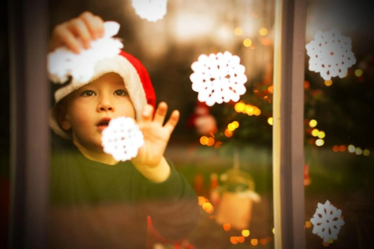 Вытынанки на Новый год 2026: 50 шаблонов для вырезания | parents.ru