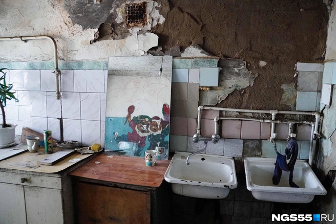 Как пишут комментаторы в соцсетях, вода из крана скоро будет «на вес золота» | Источник: Евгений Софийчук / NGS55.RU