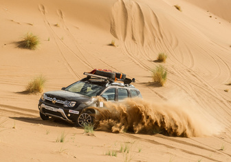 Renault Duster: до Сахары подбросишь?