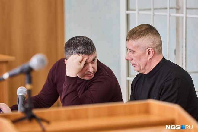 Евгений Пирко (справа) со своим адвокатом | Источник: Александр Ощепков / NGS.ru