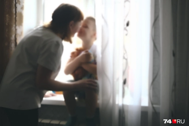 Родители ждали этого парнишку много лет и теперь очень боятся потерять | Источник: Наталья Лапцевич