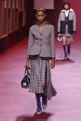 Dior aw22/23 | Источник: Getty Images