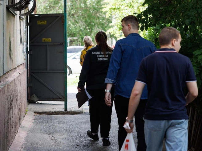 На месте работают сотрудники СК и другие экстренные службы | Источник: Алексей Волхонский / V1.RU