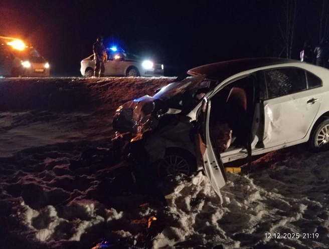 Конкретная причина этой аварии сейчас выясняется | Источник: ГИБДД по Тюменской области