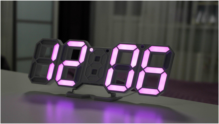 Настольные настенные электронные часы с календарем