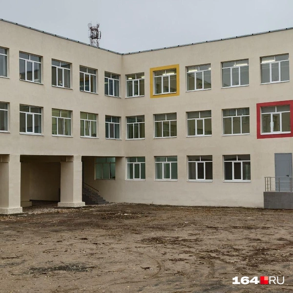 Внутренний дворик отремонтированной школы | Источник: Антон Васильченко / 164.RU