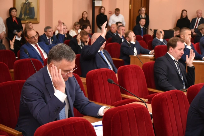 Неожиданностей не произошло | Источник: Оренбургский городской Совет / ВКонтакте