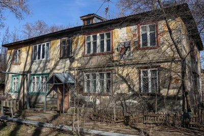 Yacht Club, Warehouse, and 30 Houses to Be Demolished for New Complex