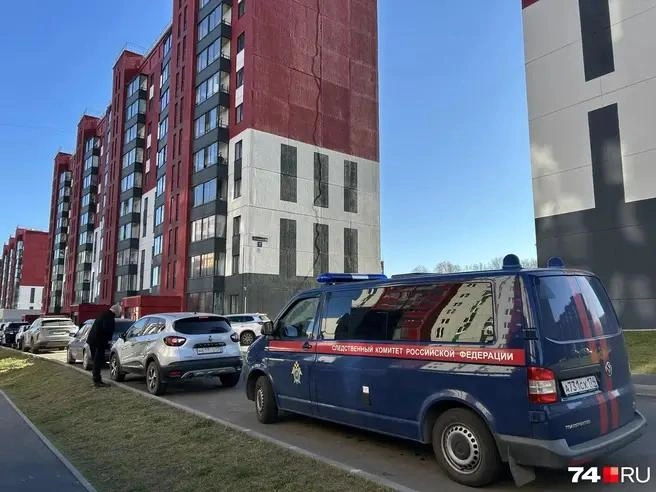 Девочка недавно отпраздновала день рождения, выжившие — мальчики. Что известно об убийстве в Челябинске | Источник: Михаил Шилкин / 74.RU