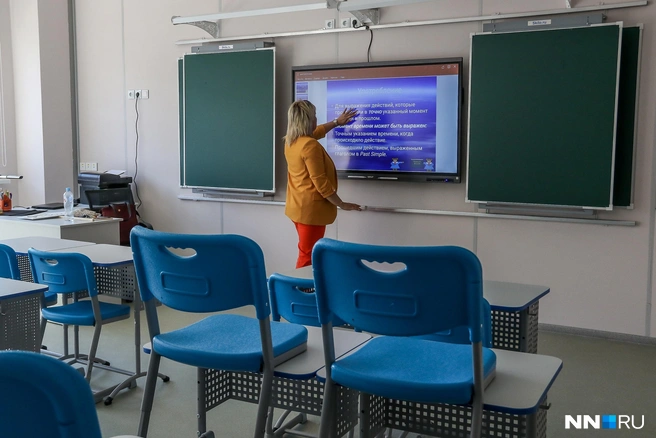 Власти назвали среднюю зарплату учителей в этом году | Источник: Наталья Бурухина / NN.RU