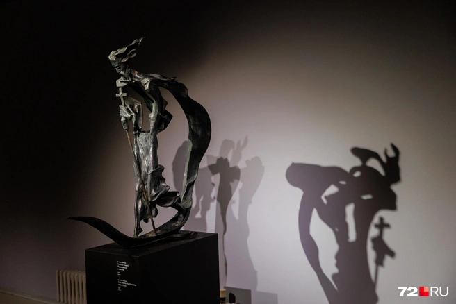 Экспонат выставки Вячеслава Чеботаря «Странствие духовидца» | Источник: Ирина Шарова / 72.RU