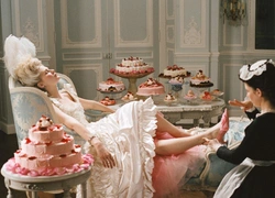 Мария-Антуанетта в Лондоне: V&A открывает выставку при поддержке Manolo Blahnik