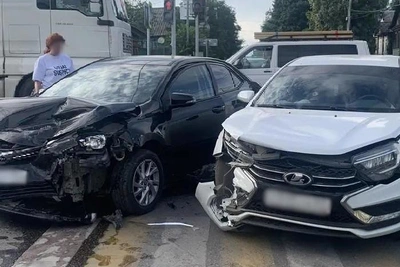 Столкновение Lada и Toyota в Скопине: двое пострадавших