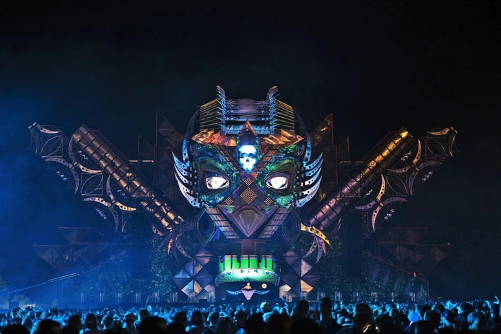 Пожар Tomorrowland