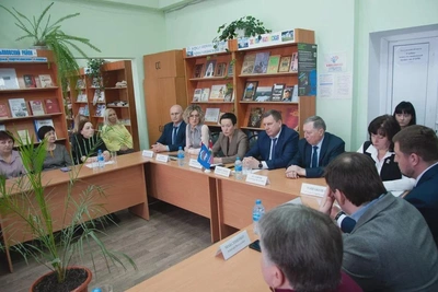 Народная программа в Ульяновском округе: ремонт стадиона и школы