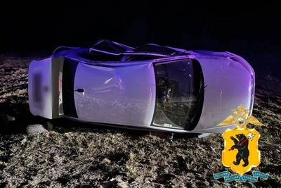 Трое пострадали в ДТП с перевернувшейся иномаркой