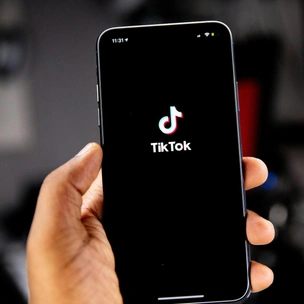 TikTok заблокирован в США. VPN или Трамп — соцсеть можно спасти?