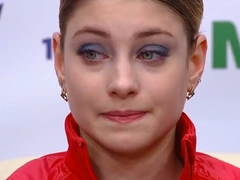 Алена Косторная в слезах завершила неудачный прокат и прощается с путевкой на Чемпионат мира