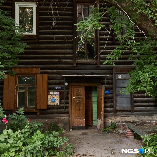 В доме еще живут люди | Источник: Валерия Киселева / NGS.RU