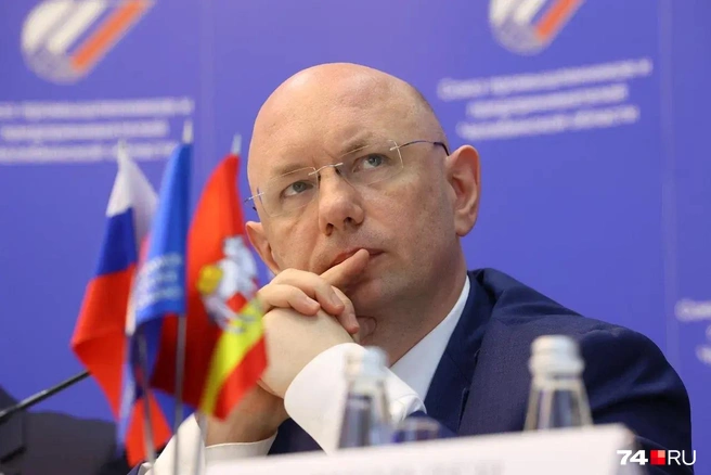 Первый вице-губернатор Иван Куцевляк похвалил предпринимателей, но обещаний не раздавал  | Источник: Дарья Пона