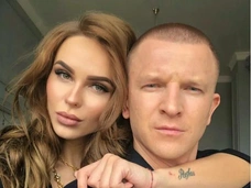 Пашу забрал Ханну из роддома Дубая