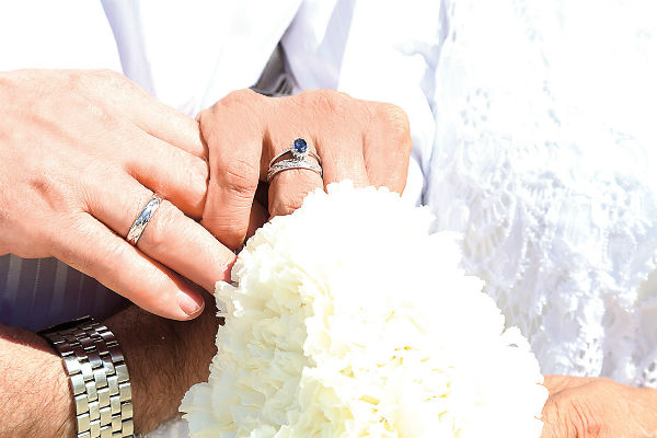 Золотые кольца – спасибо ювелирному дому «Кристалл мечты» – на регистрации брака очень пригодились:))