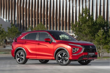 Тестируем Mitsubishi Eclipse Cross: гонять — и никаких понтов