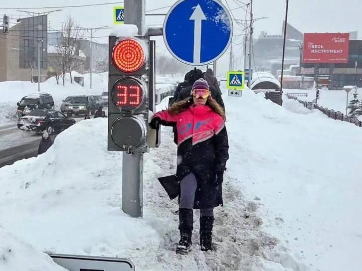 Берлога вместо остановки и тоннель до Ozon: как жители Камчатки справляются с аномальной зимой