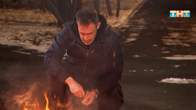 Левин приехал к месту, когда уже стемнело | Источник: Экстрасенсы. Битва сильнейших / Rutube.ru