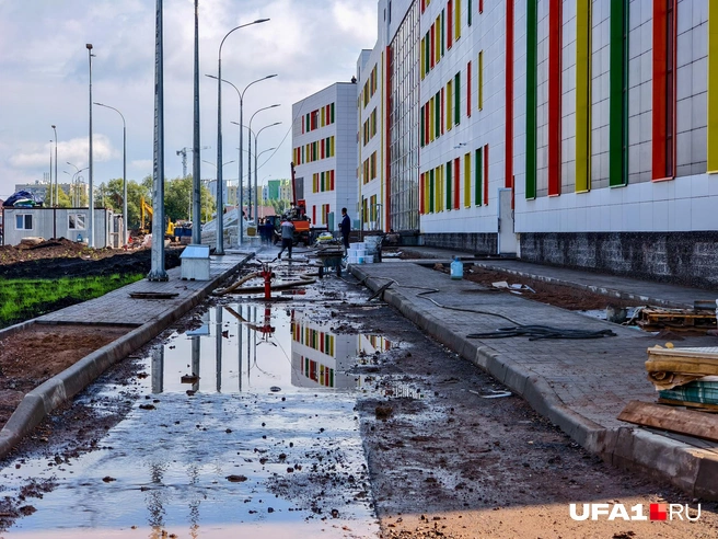 Смывают грязь? | Источник: Булат Салихов / UFA1.RU