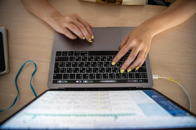 Саратовская область в топ-20 аутсайдеров по отраслевым зарплатам