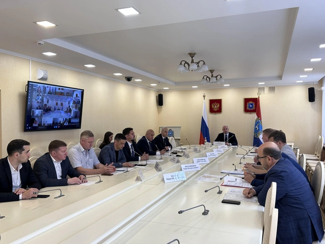 По итогам заседания подготовят поэтапный план техприсоединения предприятия к сети | Источник: пресс-служба Агентства по привлечению инвестиций Самарской области