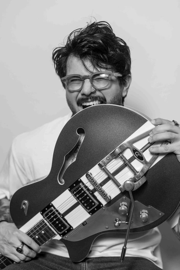 Молодые люди очень долго общались в онлайн-режиме, а потом встретились лично в Москве, после чего уже не смогли расстаться | Источник: Дэвид Поведа / личный архив