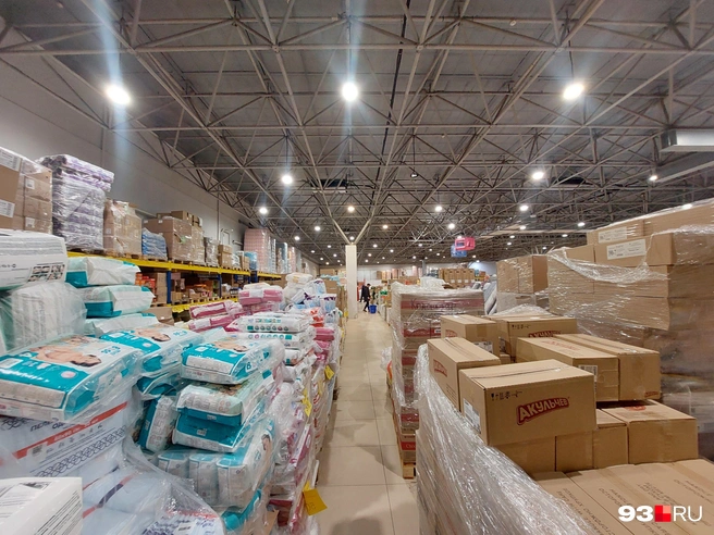 Дискаунтеры в том числе экономят на раскладке товаров  | Источник: Екатерина Железнова / 93.RU