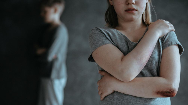 Домашнее насилие между братьями и сестрами: что делать и как пережить последствия