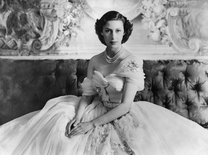 «Самое любимое» платье принцессы Маргарет обрело новую жизнь