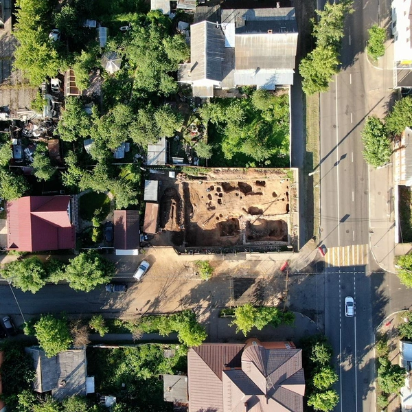 Раскопки на улице Дмитрия Донского. Фото предоставлено ЦСА ИИМК РАН