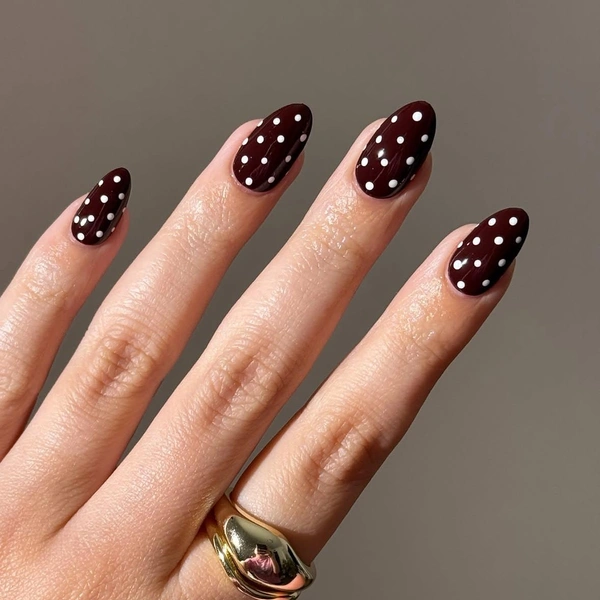 ногти дизайн ногтей, любовный маникюр, маникюр декабрь 2025, маникюр зима 2025, маникюр зима 2025 модные, тенденции маникюра зима 2025, любовный маникюр на декабрь, денежный и любовный маникюр | Источник: Социальные сети