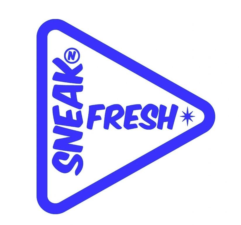 Сеть химчисток SneakNFresh,адреса в Екатеринбурге:ул. Сурикова, 6;ул. Вайнера, 55;ул. Мамина-Сибиряка, 97;ул. Смазчиков, 3;постамат в VEER MALL, проспект Космонавтов, 108д;+7 963 856-67-55;часы работы: с 10:00 до 20:00 ежедневно;sneaknfresh.ru;Telegram, «ВКонтакте».