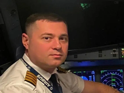 Работает курьером и получил иск на 119 млн: трудности пилота Сергея Белова, успешно посадившего самолет в пшеничном поле