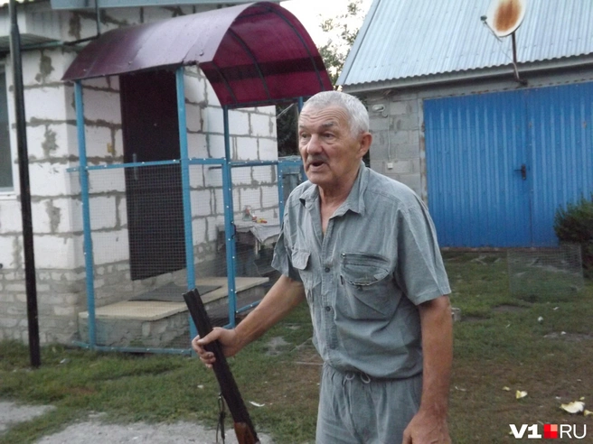 Украинский дрон охотник попытался подбить из ружья | Источник: Денис Паустовский / V1.RU