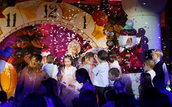 Виктория Лопырева, Дмитрий и Полина Дибровы, Ольга Орлова и другие звезды посетили традиционную Ёлку Шкулев Холдинг