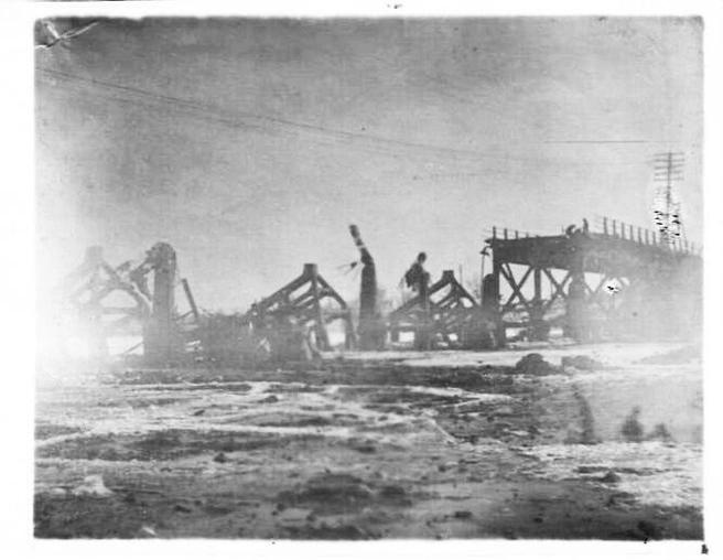 Воронеж, Чернавский мост. Январь — февраль 1943 года. | Источник: Мария Андреевна Лукашевич. Воронежский областной краеведческий музей / museum-vrn.ru