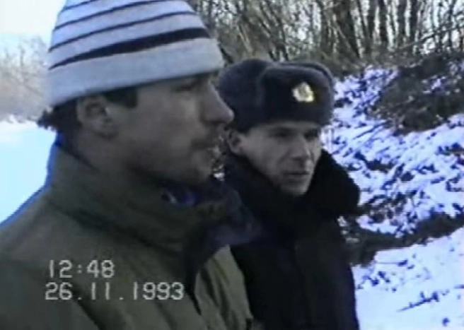 У трупа Воробьева не было почти половины головы, а на теле Маркиной — около 30 колото-резаных ран | Источник: «Криминальная Россия» (выпуск от 26.07.2004)