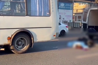 В Оренбурге автобус ПАЗ насмерть сбил 23-летнего парня