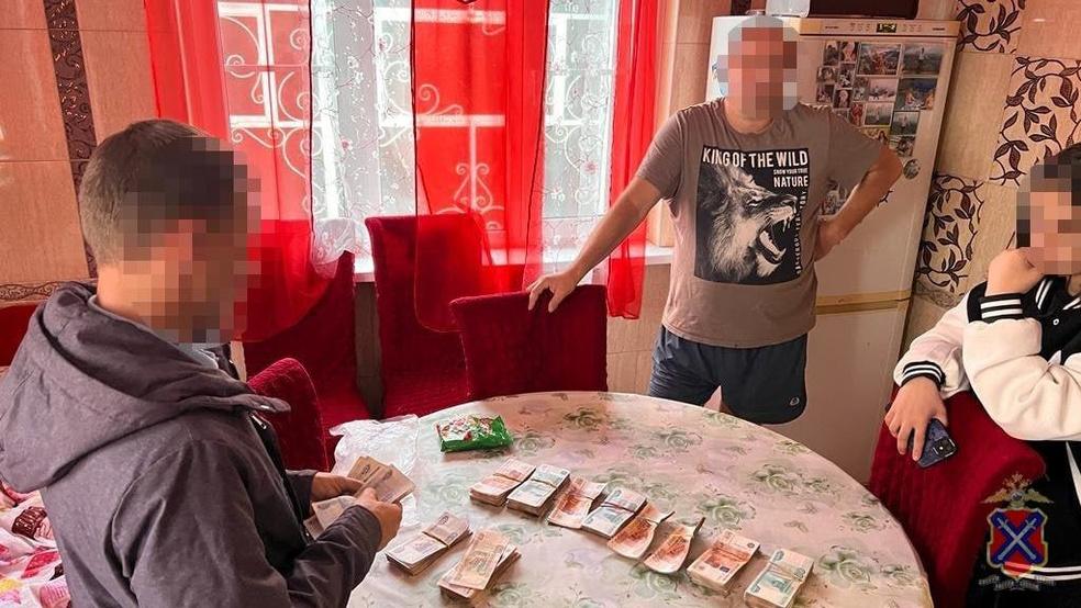 В Волгограде бизнес-леди будут судить за продажу права на рыбалку без ограничений