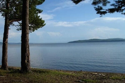 Микропластик нашли в озере рядом с Байкалом