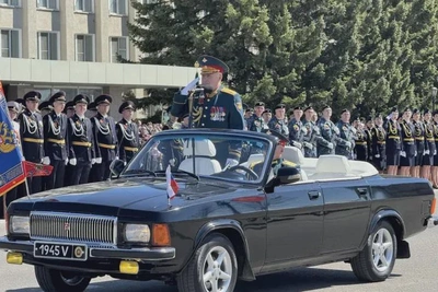 День Победы в Благовещенске: торжественный марш войск