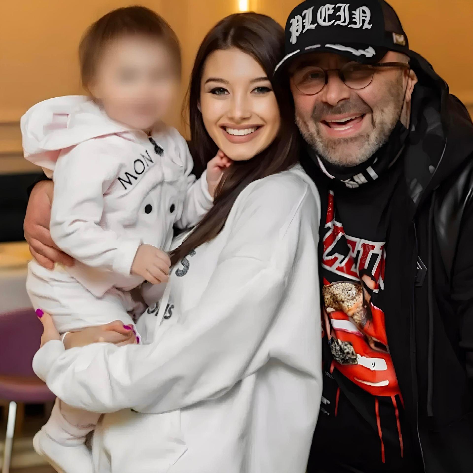 Колдовство, неблагополучная семья и слитые аудио: Михаил Хубутия вновь нападает на Юлию Ван после мирового соглашения