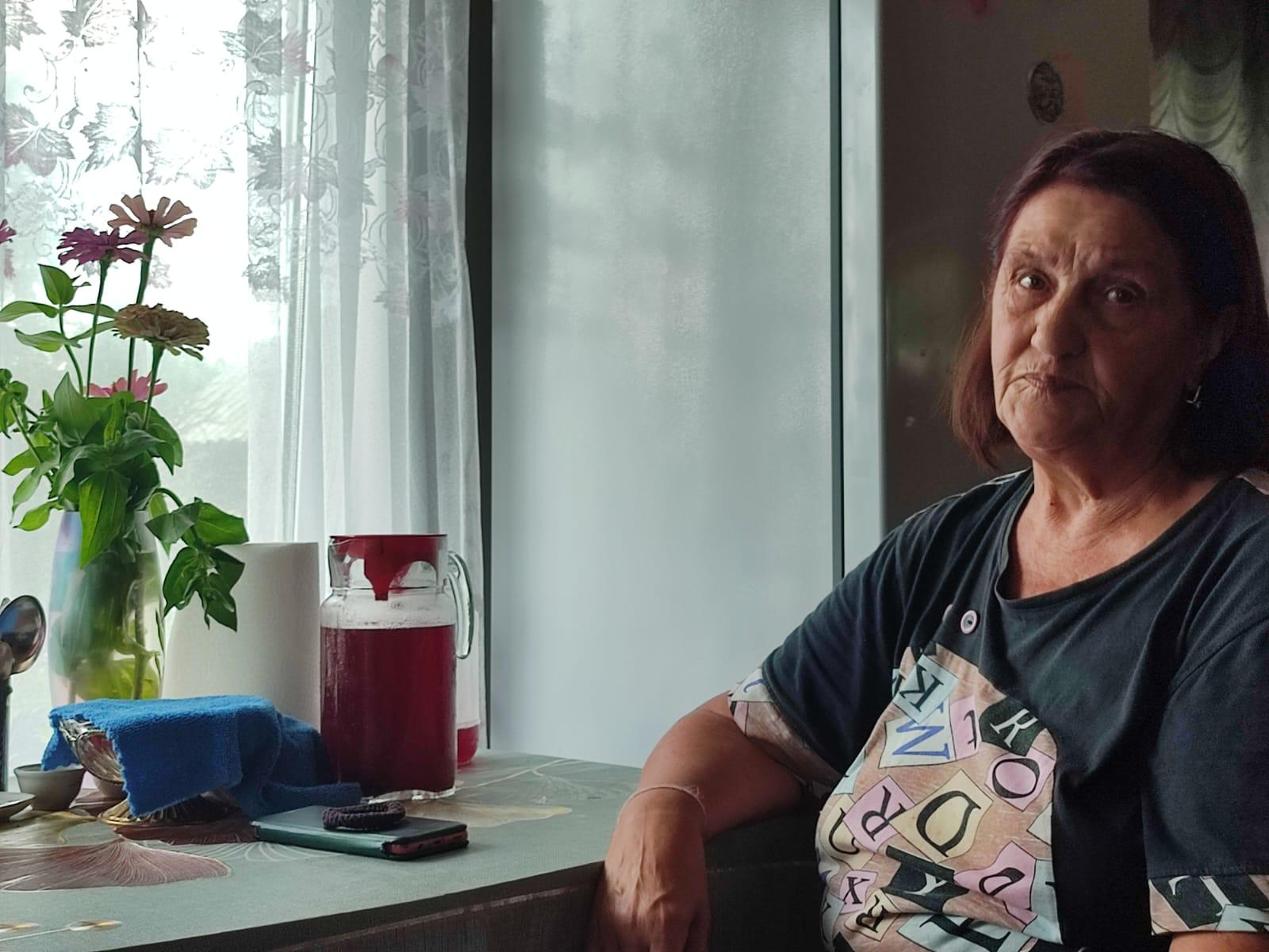 «Приставы ободрали все счета»: пенсионерка из Новосибирска чудом выжила в ДТП, но банкротство через МФЦ не спасло ее от долгов